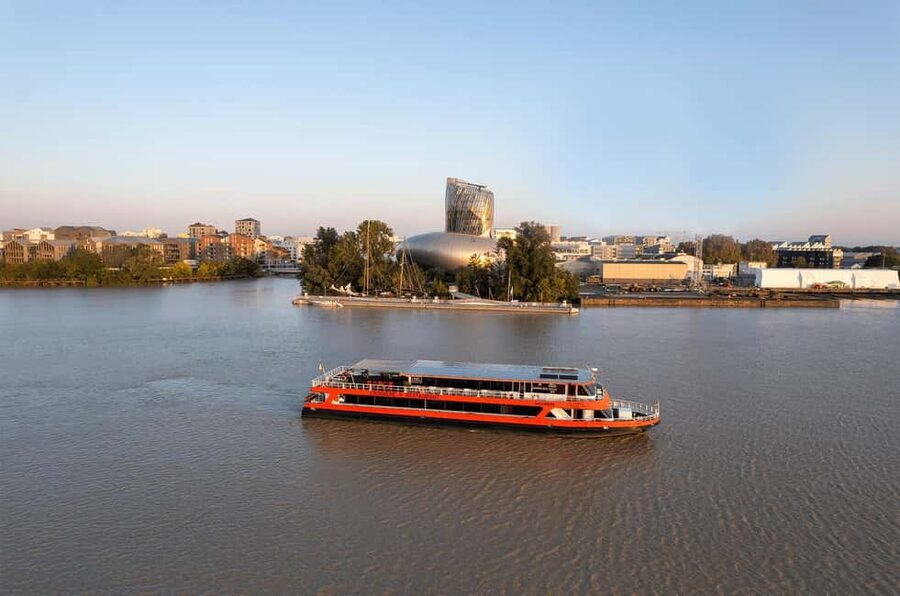 Bordeaux: River Cruise with Commentary, Wine and Canelé - Boarding the Sirius at Ponton d’Honneur