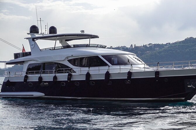 Bosphorus Yacht Cruise Experience: Visit the Asian Side - Crossing to Kanlıca on the Asian side