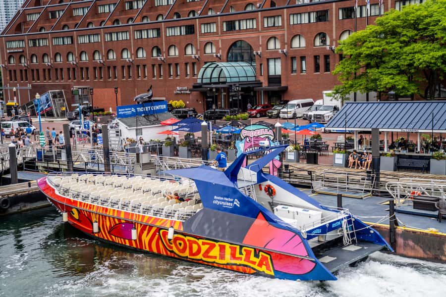 Boston: City Cruises Harbor Codzilla High Speed Thrill Boat - Views of Boston Harbor between the turns