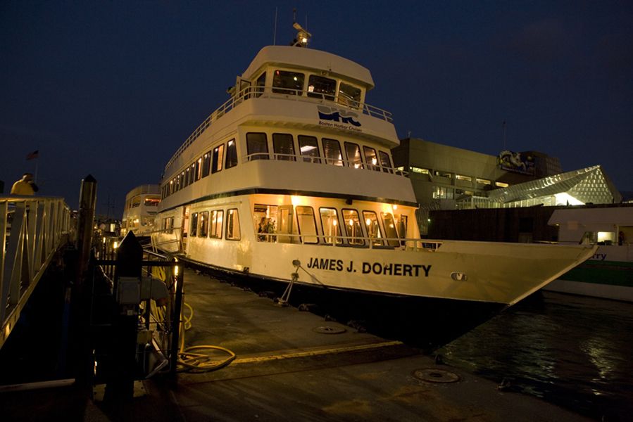 Boston: City Cruises Sunset Skyline Cruise with Commentary - The boat, seating, and comfort