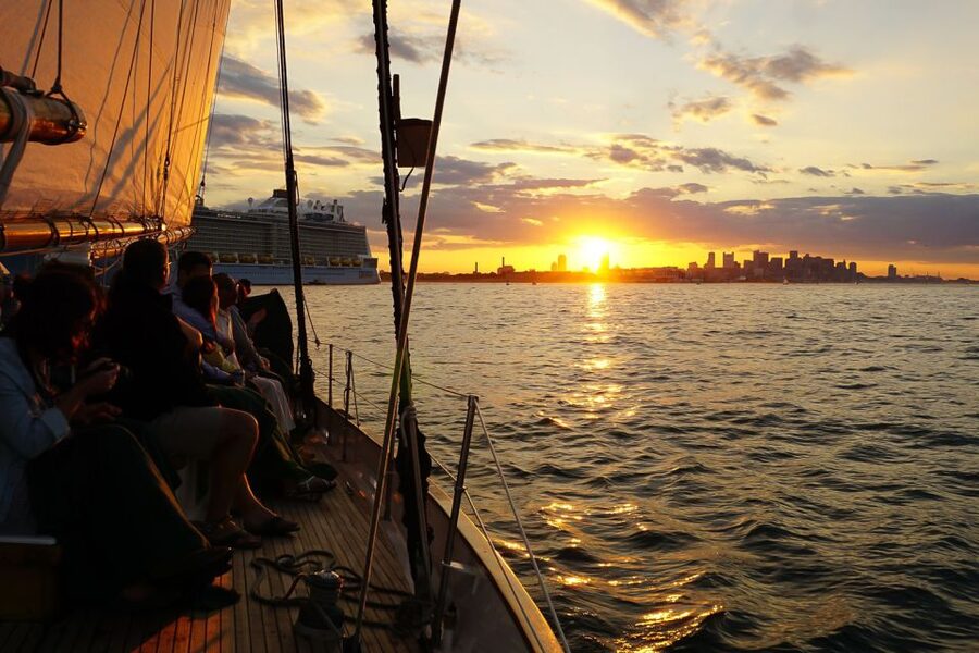 Boston: Harbor Champagne Sunset Sail from Rowes Wharf - A Real Sail, Not Just a Harbor Cruise