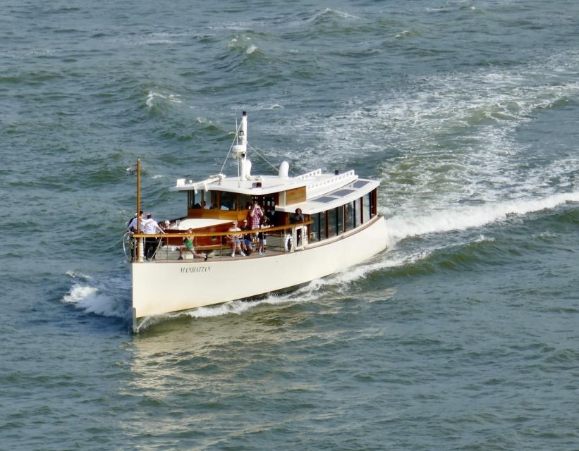 Boston: Harbor Sunset Yacht Cruise - Who Will Enjoy the Northern Lights Most?