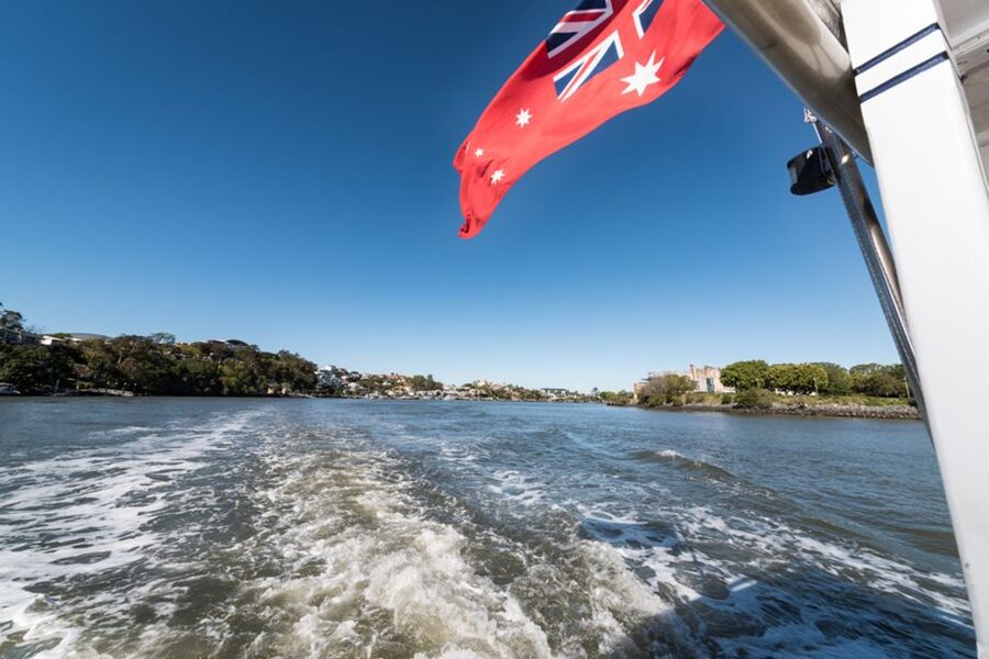 Brisbane: Cruise to Lunch Package: 10:30am-2pm (3.5hr) - Who should book this cruise?