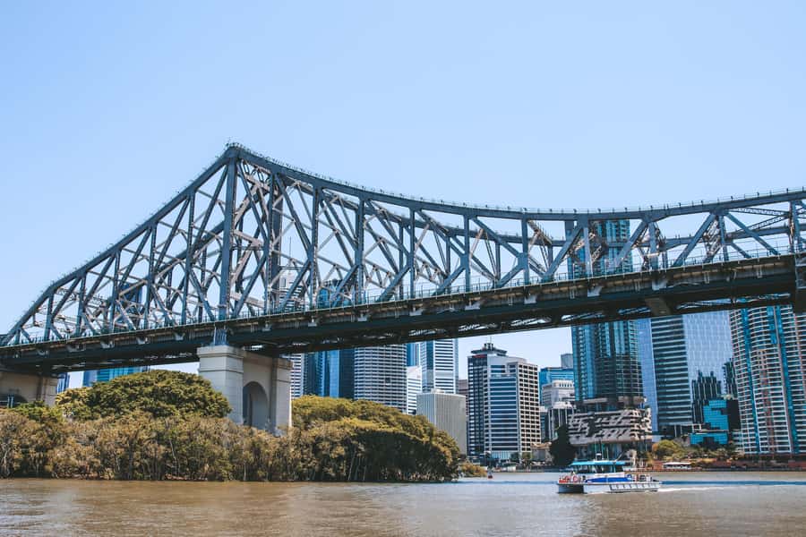 Brisbane: Midday 1.5-Hour Sightseeing Cruise 12.30pm-2.00pm - The city center from the Brisbane River