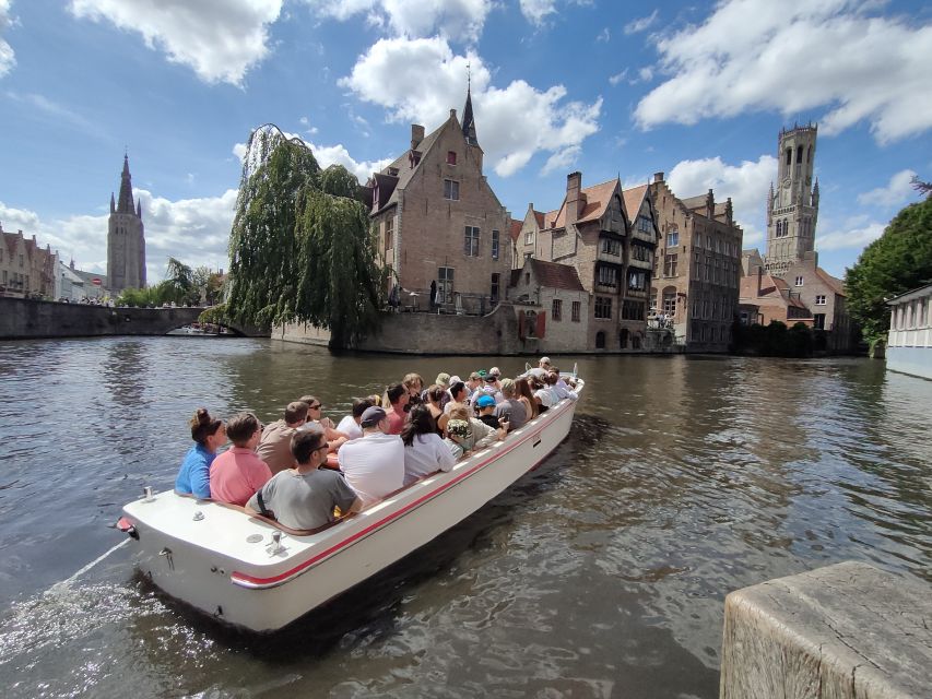 Bruges: Small Group Boat Cruise and Guided Walking Tour - Key points to know before you book
