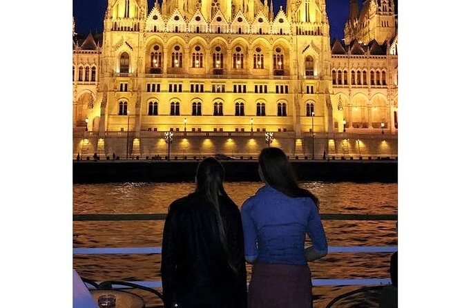 Budapest: 1-Hour Highlights Cruise with Welcome Drink - Gellért Hill, the Citadel, and the southern panorama