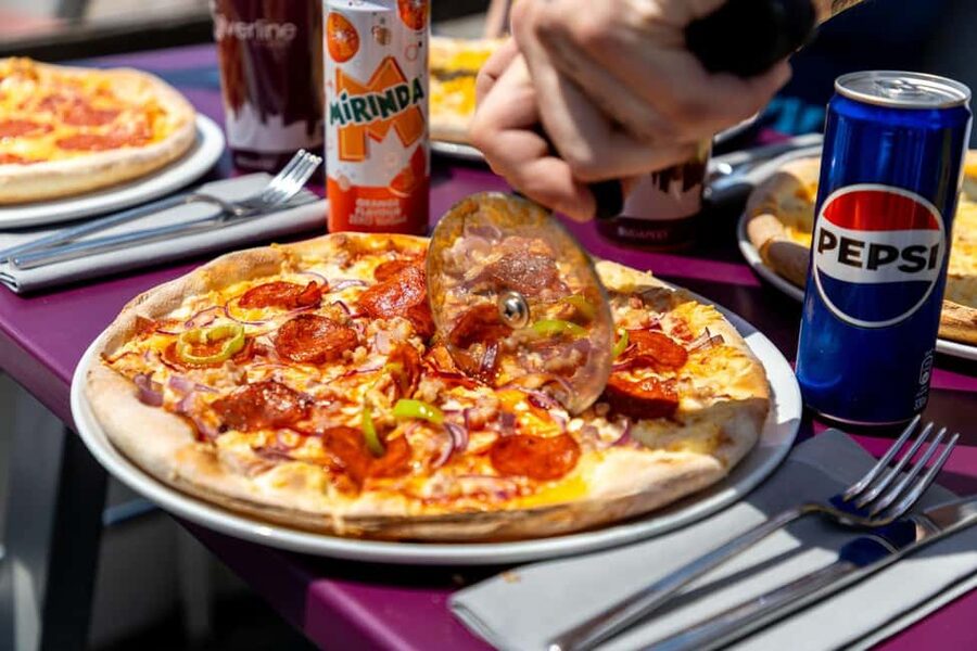Budapest: Catamaran Pizza Cruise - Daylight, sunset, or Budapest after dark