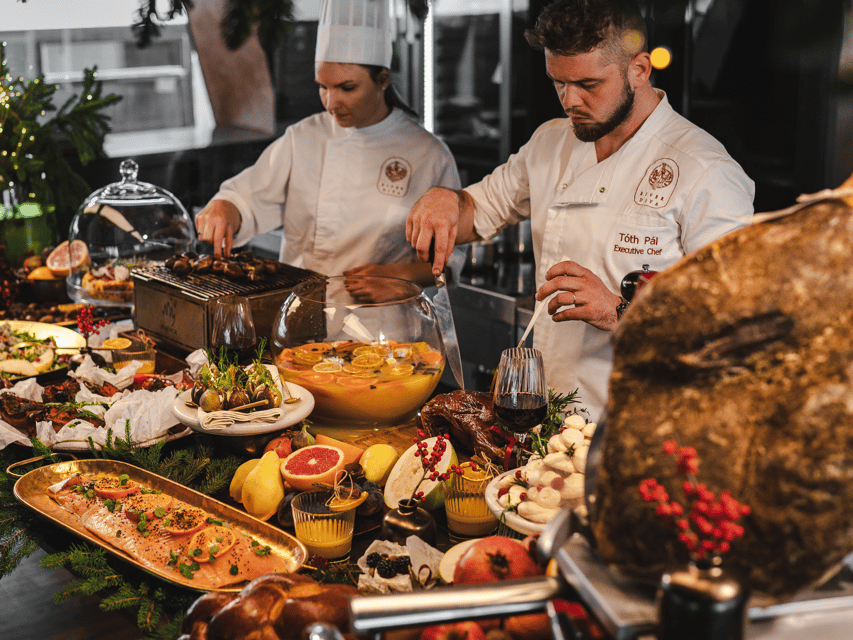 Budapest: Dinner Cruise with Live Music & Unlimited Drinks - Budapest by Night From the Danube