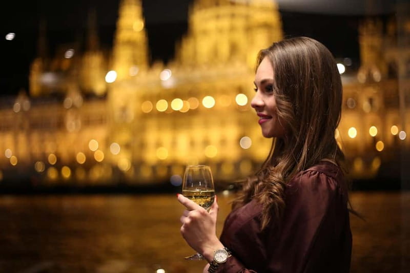 Budapest: Evening Cruise with 4-Course Dinner - Why Budapest looks best from the Danube after sunset