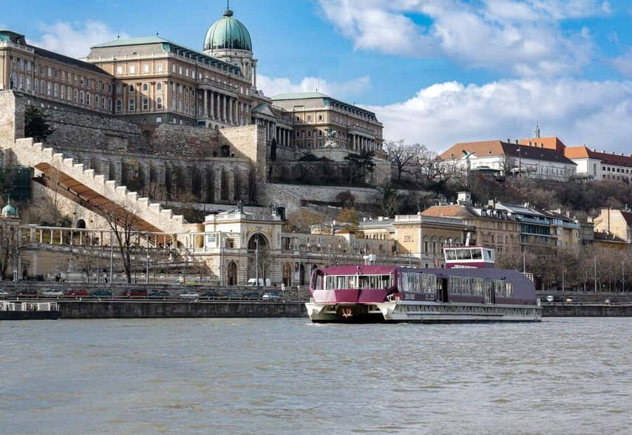 Budapest: Nighttime or Daytime City Sightseeing Cruise - Why the Danube is Budapest’s best viewing platform