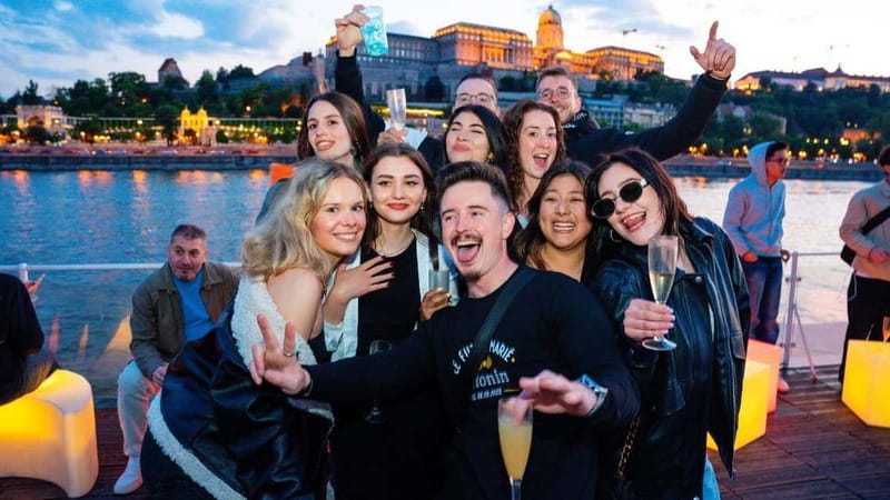 Budapest: Sip and Sail River Cruise with Unlimited Prosecco - Parliament at dusk, then the full Danube panorama