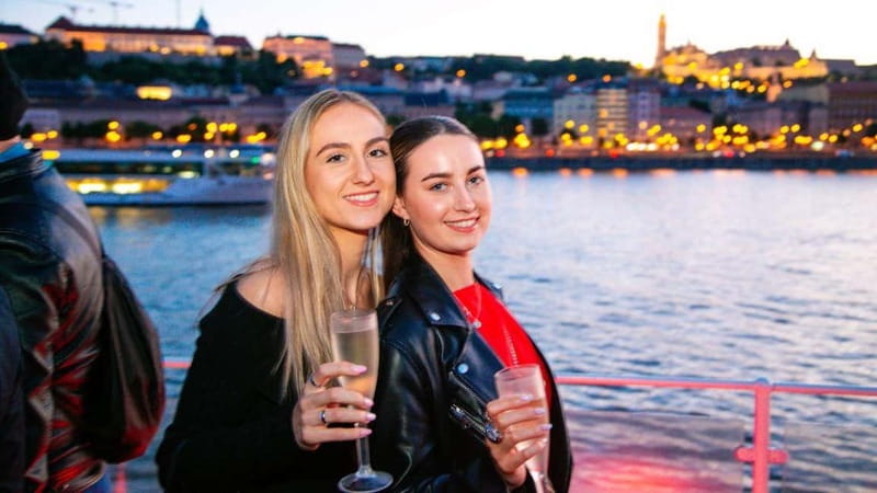 Budapest: Sip and Sail River Cruise with Unlimited Prosecco - Is $29 good value for Budapest?