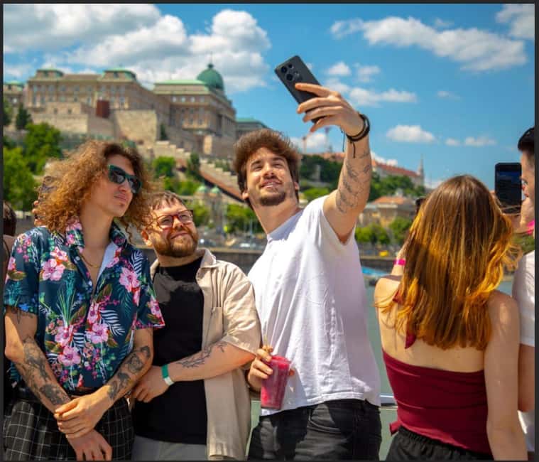 Budapest: Unlimited Drink Cruise - A one-hour party cruise, not a guided tour