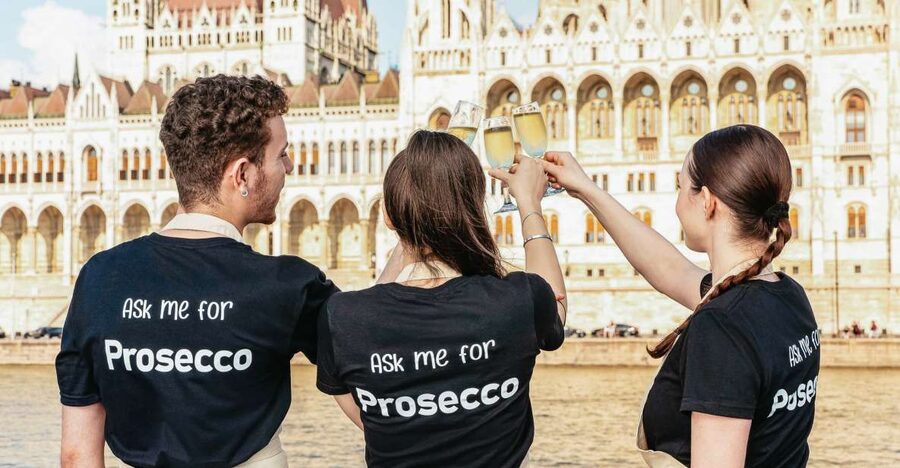 Budapest: Unlimited Prosecco, Beer and Aperol Spritz Cruise - The audio guide is useful, but keep your expectations modest
