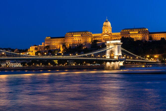 Budapest: Unlimited Prosecco, Beer & Aperol Spritz Cruise - Who should book this Danube cruise?
