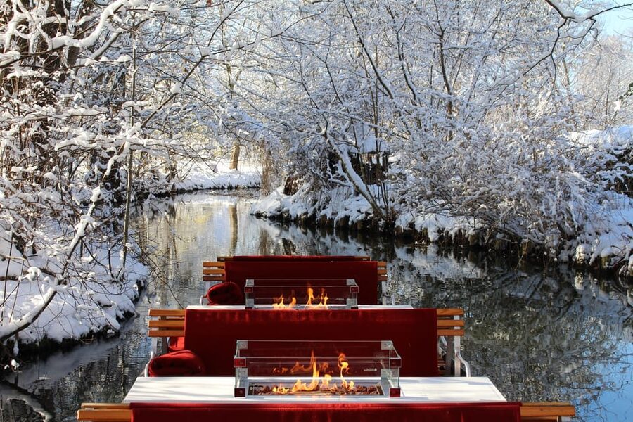 Burg: Spreewald Winter Cruise with Fireplace - Who will enjoy this boat ride most?