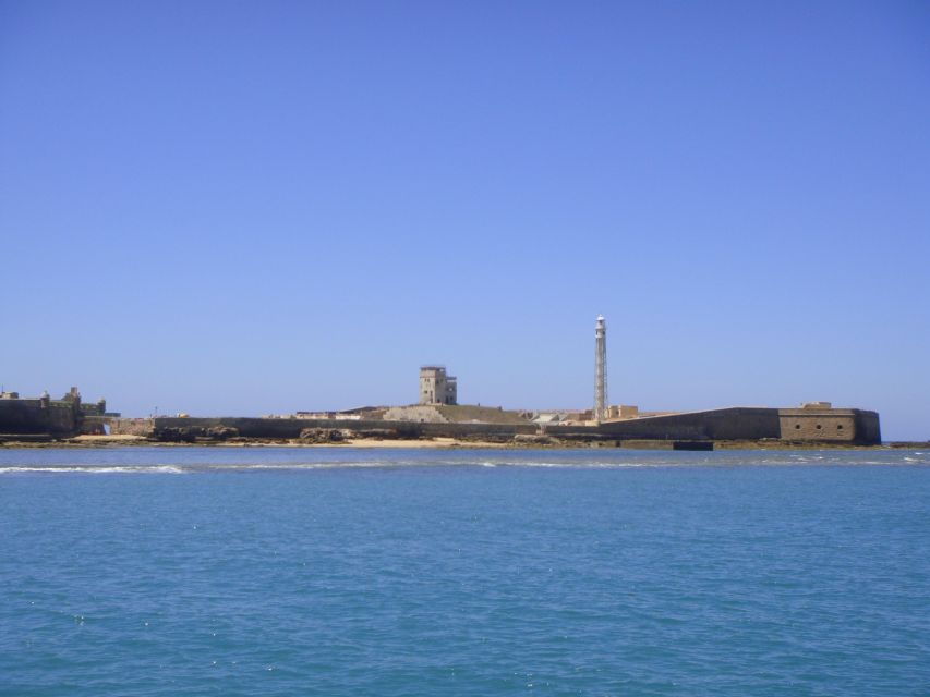 Cádiz: Bay of Cádiz Catamaran Tour with Host - Who Should Book This Catamaran Ride?