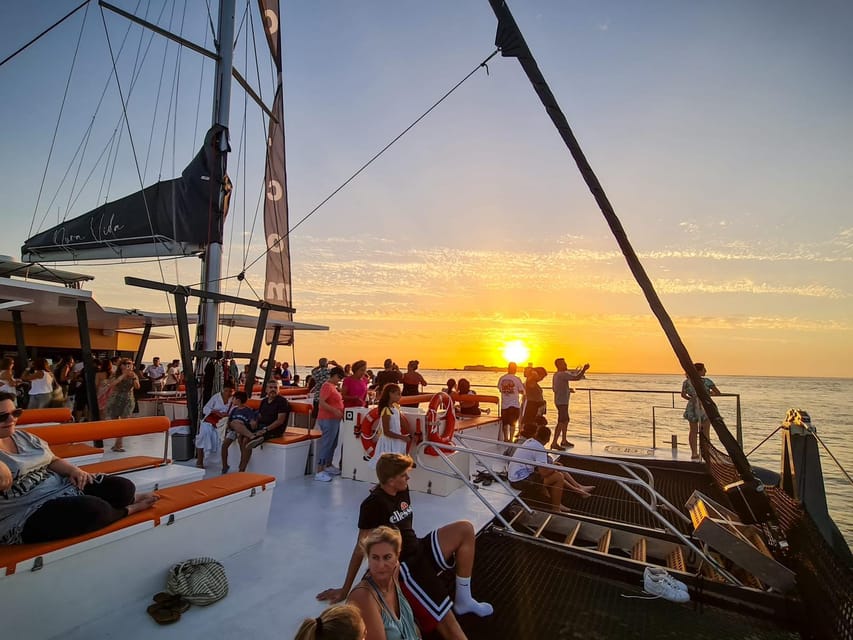 Cádiz: Sunset Catamaran Cruise Tours - The 90-minute route across the Bay of Cádiz