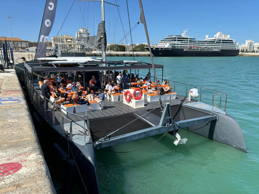 Cádiz: Sunset Catamaran Cruise Tours - One included drink, with more available onboard