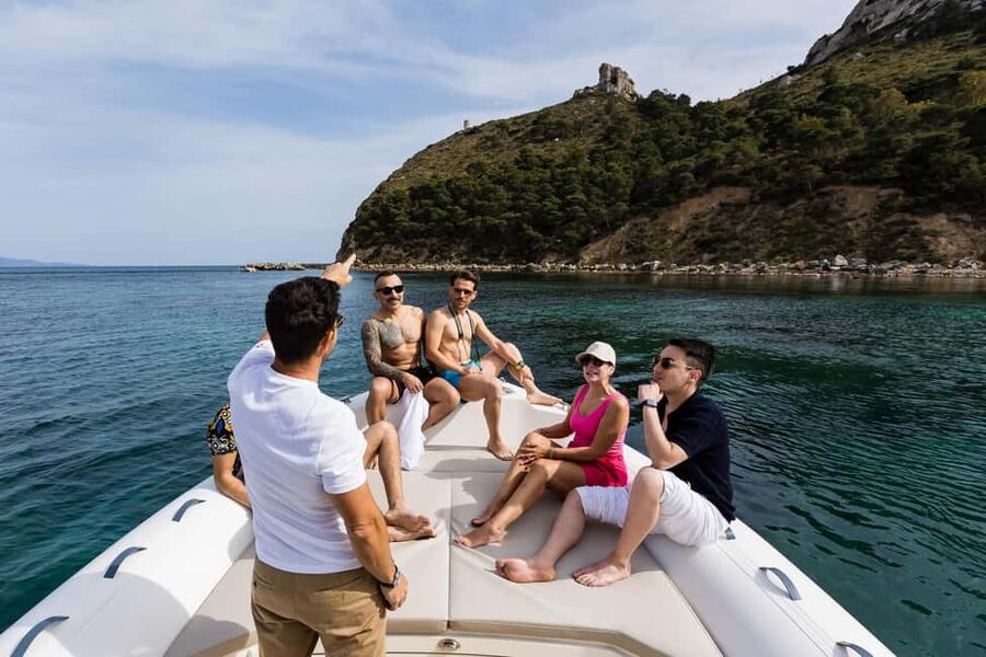 Cagliari: Boat Tour with 5 Snorkeling Stops & Free Drinks - The skipper makes a real difference