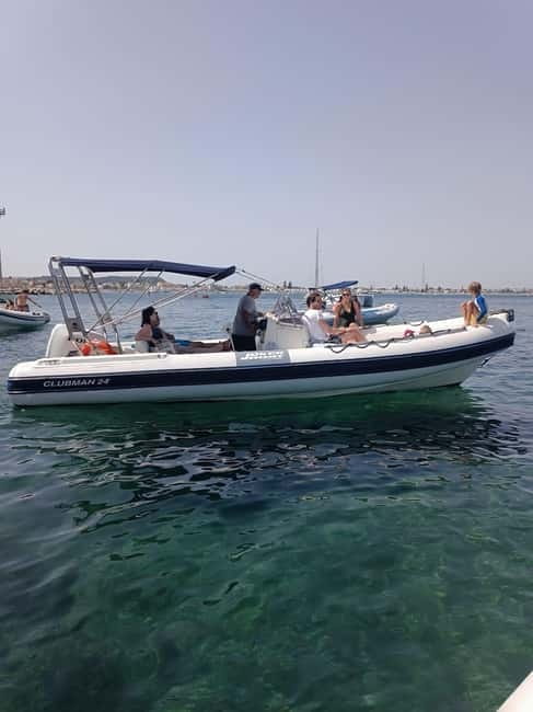 Cagliari: Devil's saddle boat tour, 4 stops and prosecco - Grotta dei Colombi: a short cave pass