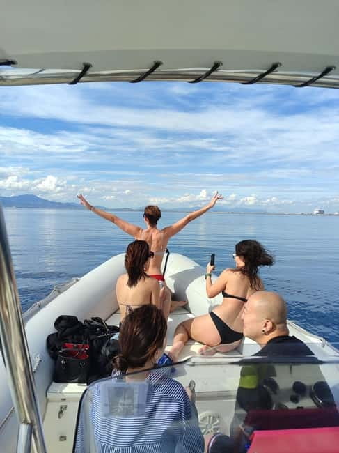 Cagliari: Devil's saddle boat tour, 4 stops and prosecco - Sella del Diavolo and the local legend