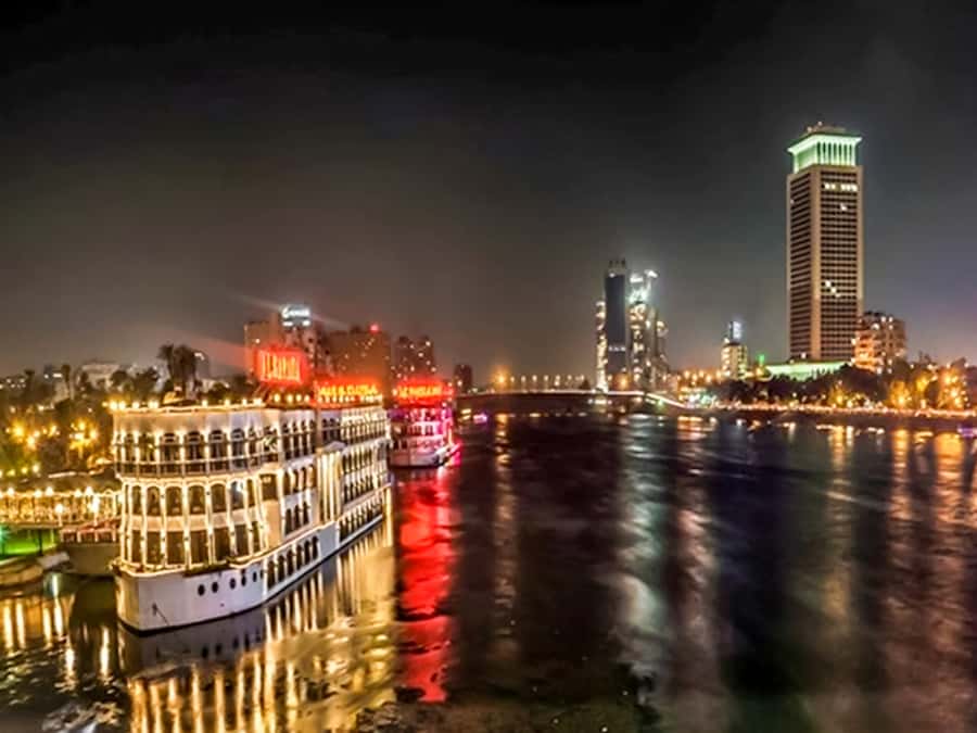 Cairo: Dinner Cruise on the Nile River with Entertainment - Why the guide can make or break the night