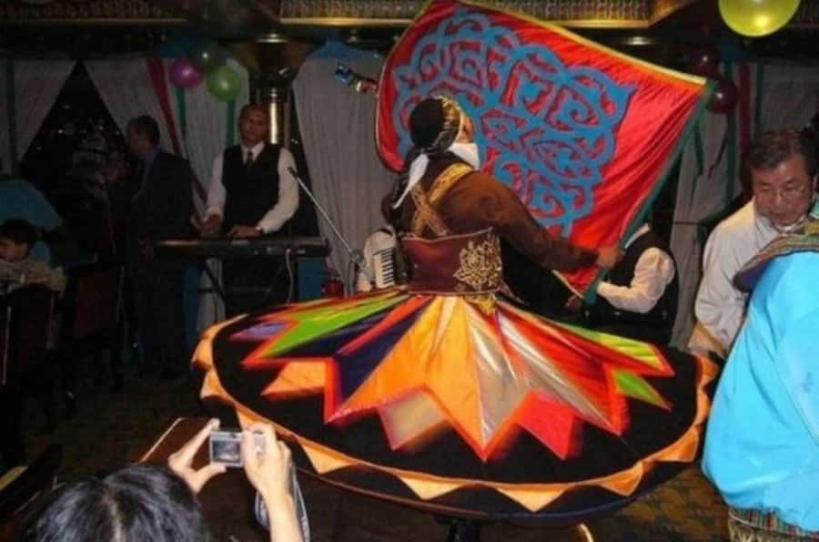 Cairo: Nile Dinner Cruise with Belly Dancer Show with Pickup - Key points before you book