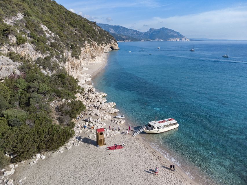 Cala Gonone: Boat ride to Cala Luna beach - How the return schedule changes your visit