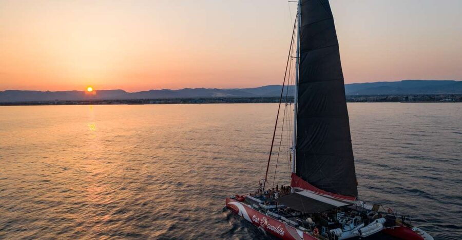 Cambrils: Sunset Catamaran Cruise & Drinks w/ Sunbed - The first 45 minutes along the Catalan coast