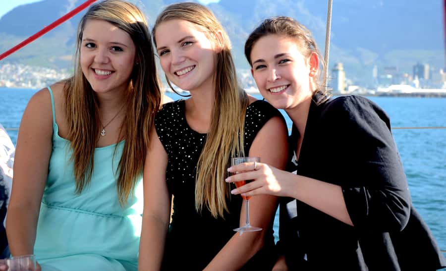 Cape Town: 1-Hour Pre-Sunset Champagne Cruise - Who will enjoy this cruise most?