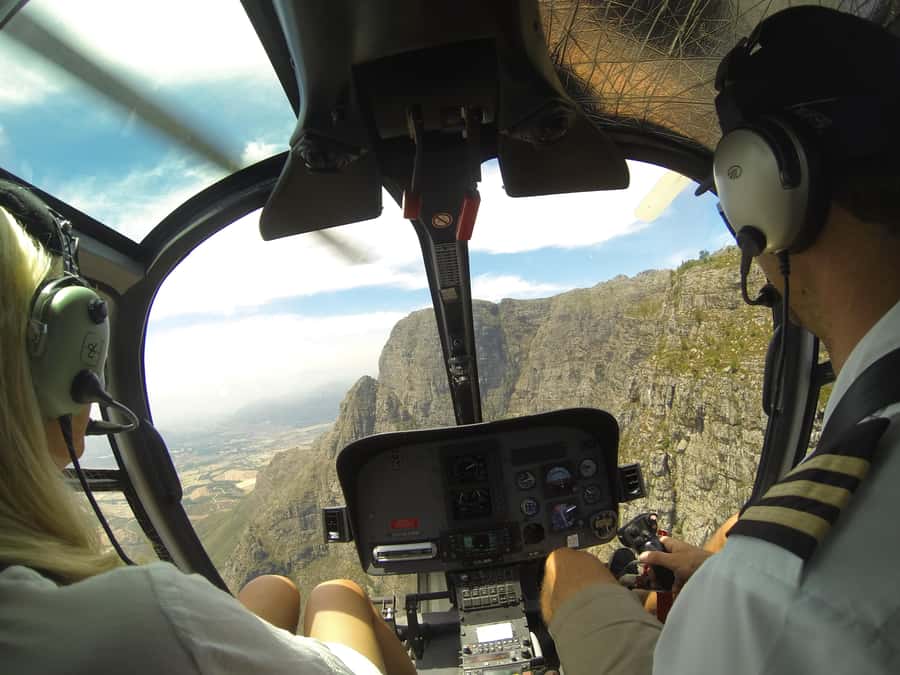Cape Town: 2 Oceans Helicopter Flight with Boat Tour Ticket - Check-in at the V&A Waterfront Helipad
