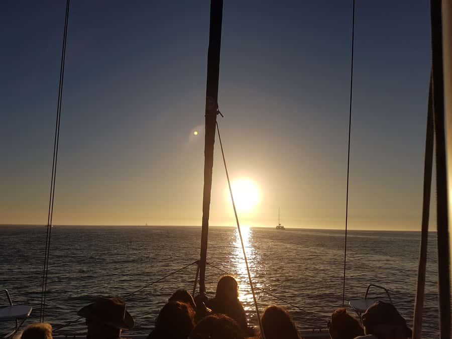 Cape Town: Sunset Cruise from V&A Waterfront with Bubbly - Across Granger Bay beneath Table Mountain