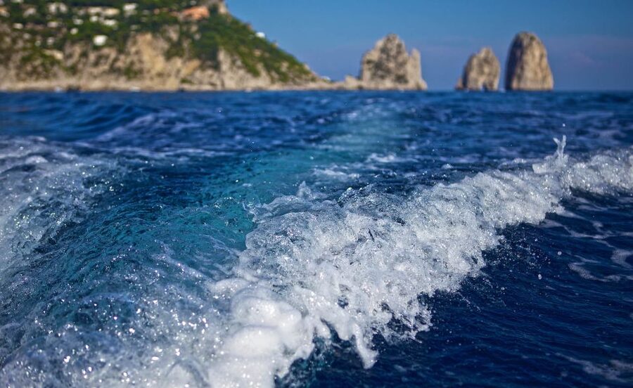 Capri: 2-Hour Boat Tour with Happy Hour - Why seeing Capri from the sea makes sense
