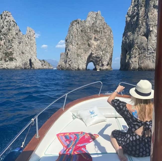 Capri: Scenic Boat Tour with Swimming, Limoncello & Snack - Why Capri looks better from a small boat