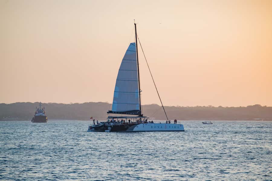 Cartagena de Indias: 2-Hour Sunset Cruise - Key points at a glance