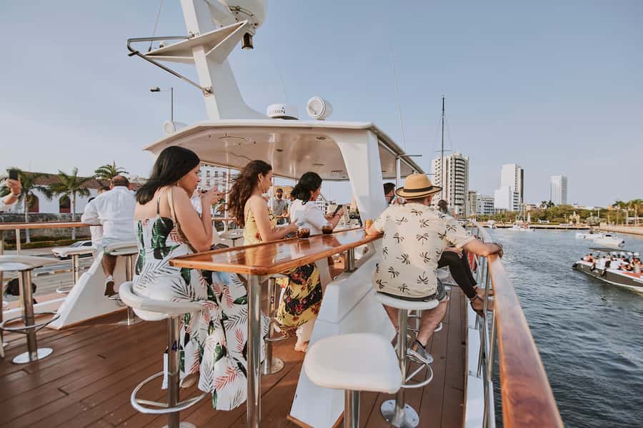 Cartagena: Sunset Cruise with Open Bar - Boarding at La Bodeguita Pier
