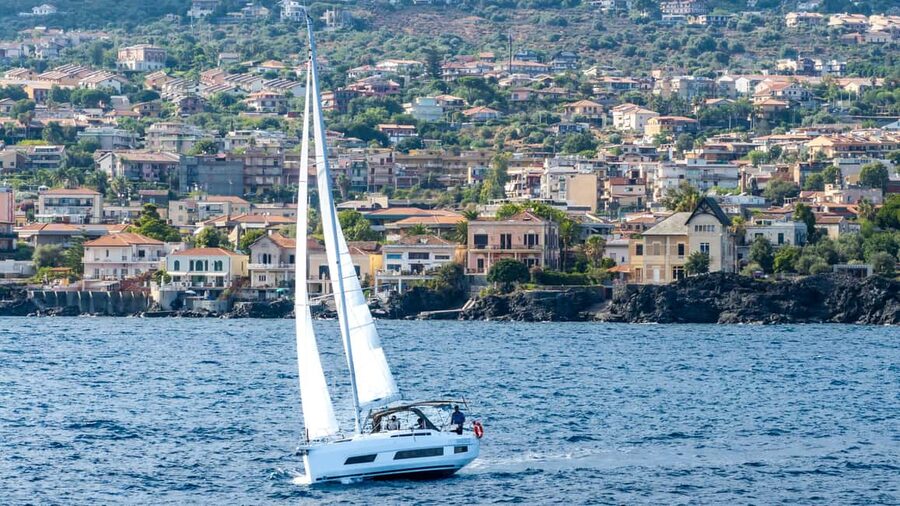 Catania: Sail Tour of Cyclops Coast with Sicilian Aperitif - What the Four Hours Feel Like in Practice