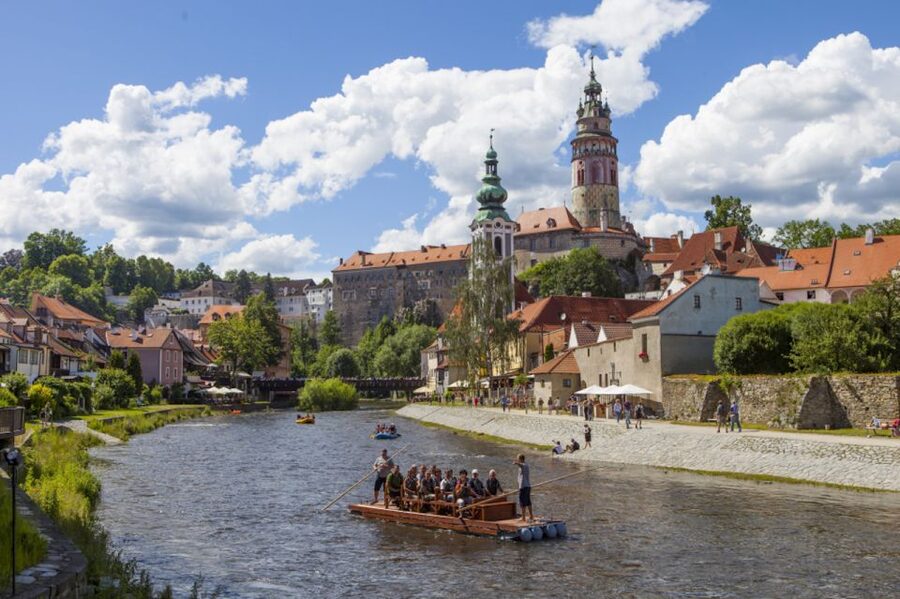Český Krumlov: Wooden Raft River Cruise - From the Information Center to Parkán Port