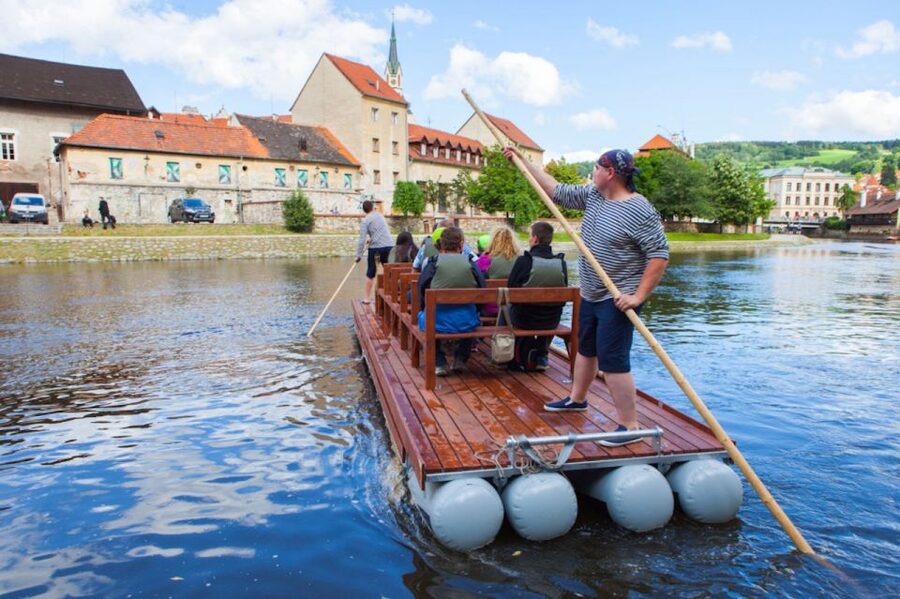 Český Krumlov: Wooden Raft River Cruise - My verdict: book it for the river view and local character