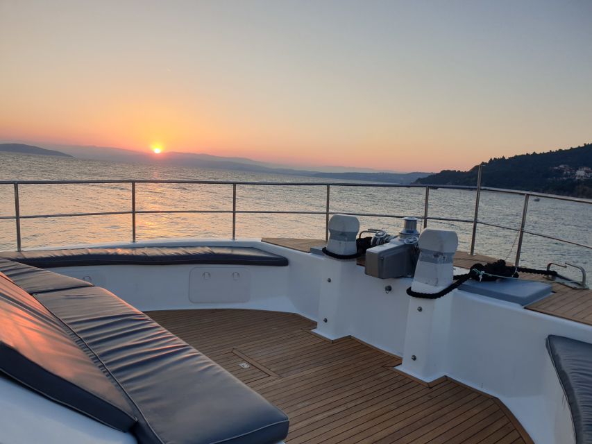 Chalkidiki: Blue Lagoon & Ammouliani Island Cruise & Lunch - A Greek barbecue lunch on the boat