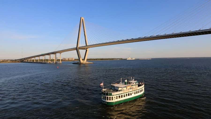 Charleston: Daytime or Sunset Historic Harbor Cruise - Fort Sumter is the main historical moment