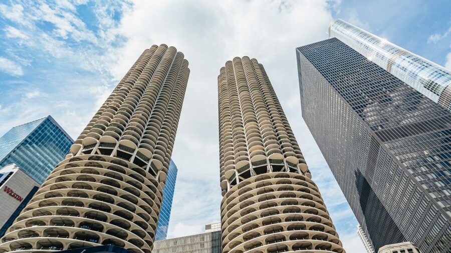 Chicago: 45-Minute Family-Friendly Architecture River Cruise - Food, drinks, and the Chicago touch