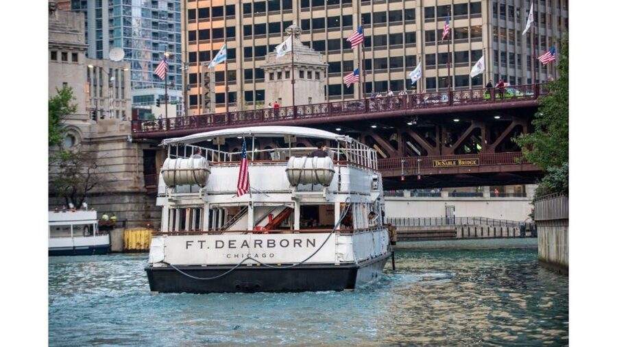 Chicago: Architecture Boat Tour with Drinks - The 90-minute route through Chicago’s river branches
