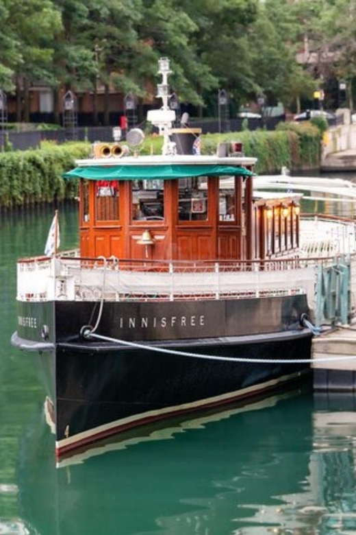 Chicago: Architecture Boat Tour with Drinks - Guides who make the buildings memorable