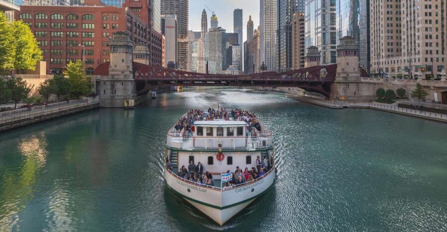 Chicago: Architecture Center Cruise on Chicago's First Lady - Key points at a glance