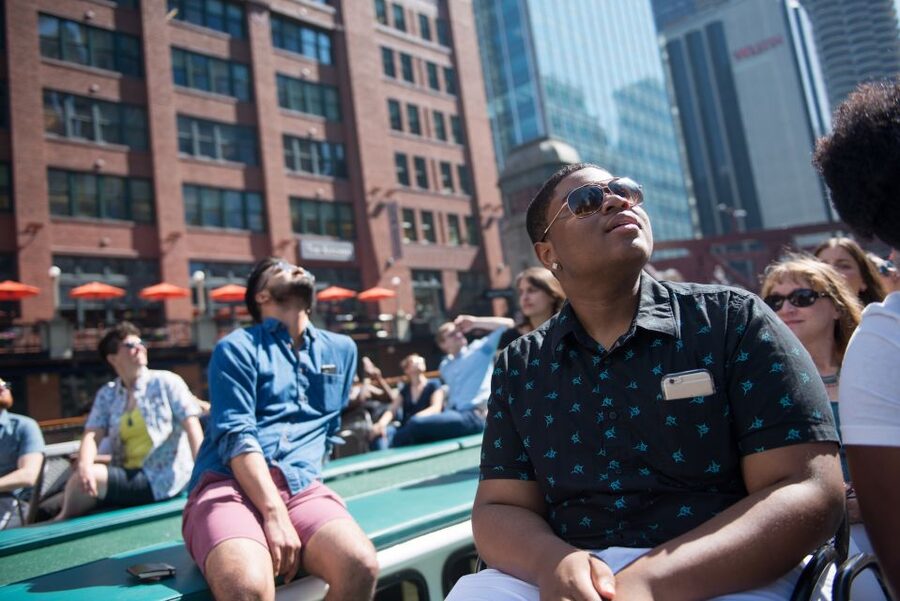Chicago: Architecture Center Cruise on Chicago's First Lady - Open-air decks, covered seating, and onboard comfort