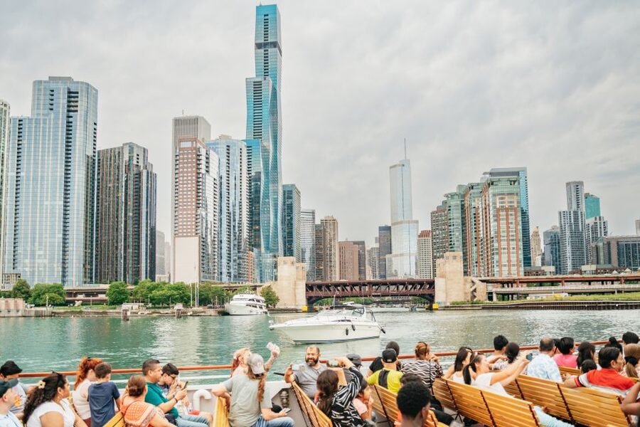Chicago: Architecture River Cruise Skip-the-Ticket Line - Morning Calm, Sunset Color, or Chicago After Dark