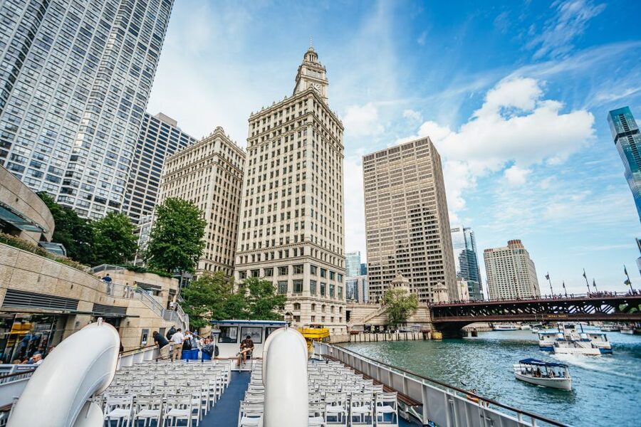 Chicago River: 1.5-Hour Guided Architecture Cruise - The south branch: Willis Tower and the Board of Trade