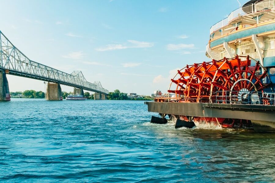 Cincinnati: Historic Sightseeing Cruise - Passing beneath Cincinnati’s historic bridges